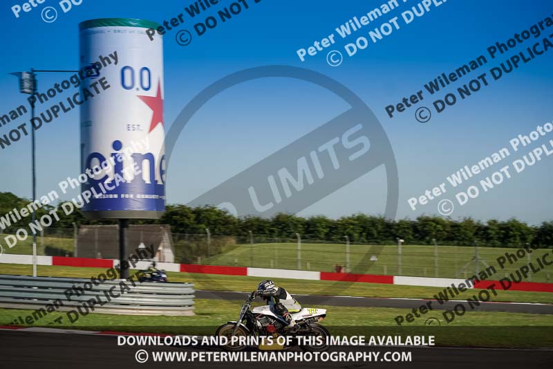 donington no limits trackday;donington park photographs;donington trackday photographs;no limits trackdays;peter wileman photography;trackday digital images;trackday photos